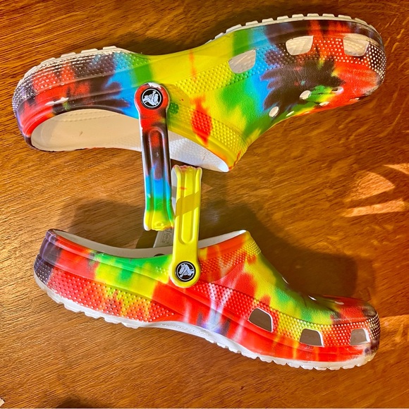 Crocs Tie-Dye Swirl Slip-On Shoes. Size 12. GUC. - Picture 10 of 11